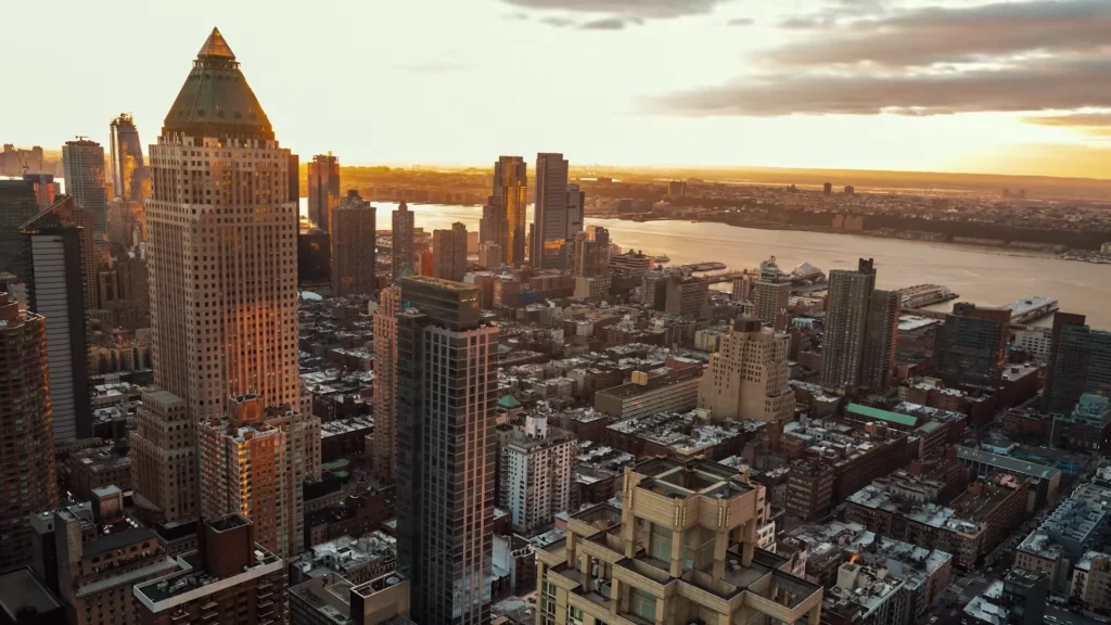 Essential New York City Travel Tips for First-Time Visitors 2 saveroworld.com