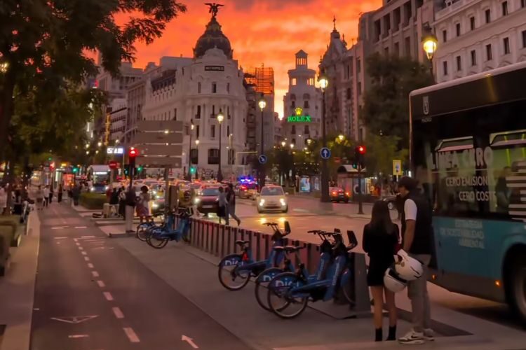 2 Days in Madrid Itinerary: Best Things To Do, Eat & See for a Perfect Short Trip 4 saveroworld.com