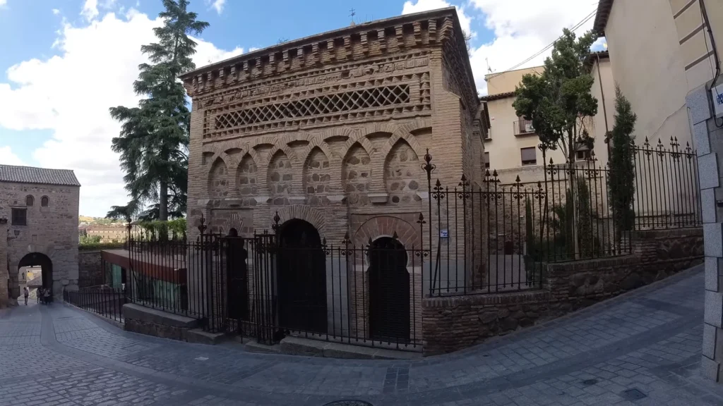 Perfect Toledo Day Trip from Madrid: Ultimate 1-Day Itinerary & Travel Guide 13 saveroworld.com